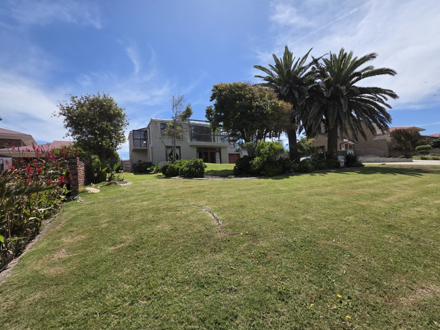 5 Bedroom Property for Sale in Bayview Western Cape